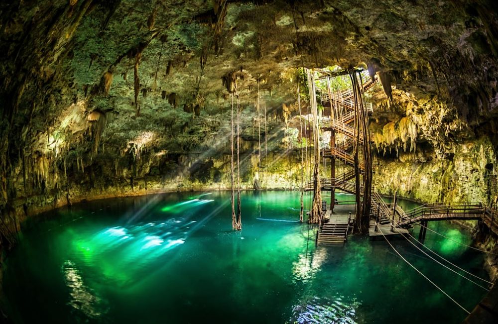 Cenote Maya