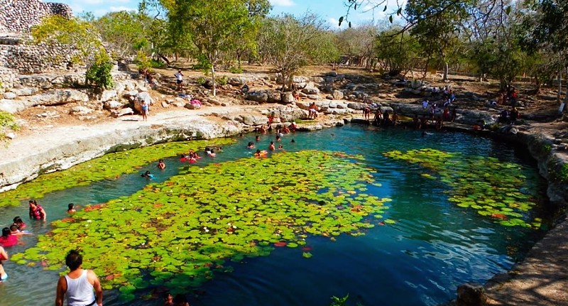 Cenote Xlacah en Mérida México